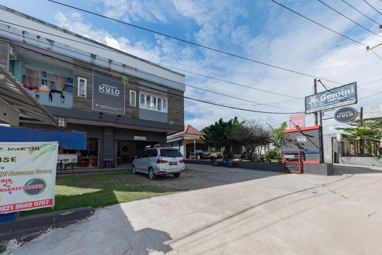 Reddoorz Near Gor Sempaja Samarinda Hotell Eksteriør bilde